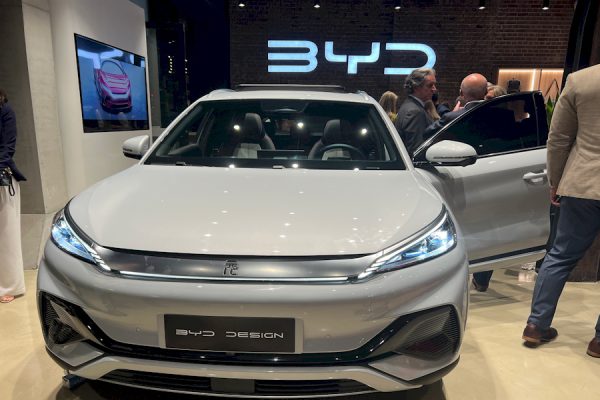 Charlie Munger: BYD Chinese carmaker is so far ahead of Tesla